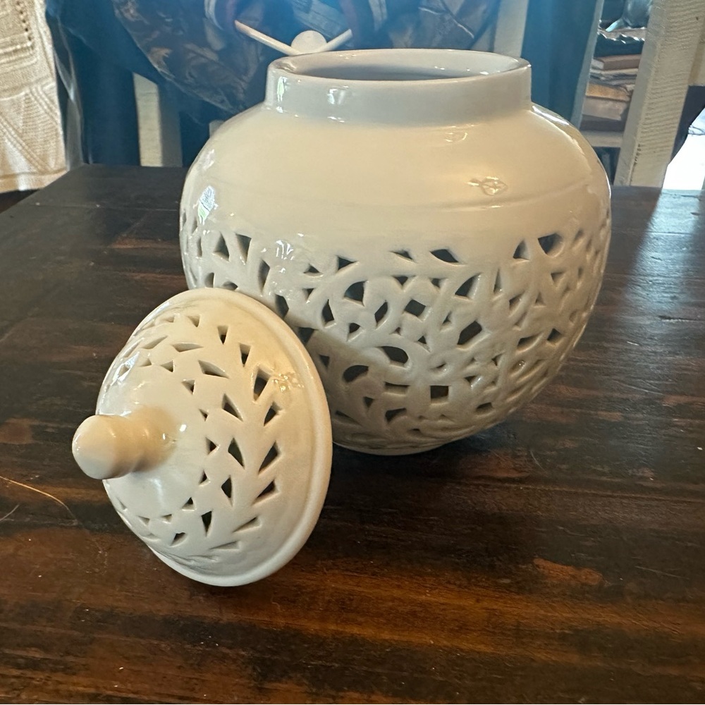 White intricate ceramic canister. Ginger/Temple Jar